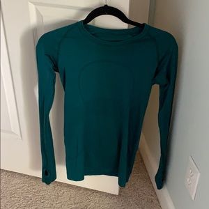 Like new lulu long sleeve shirt